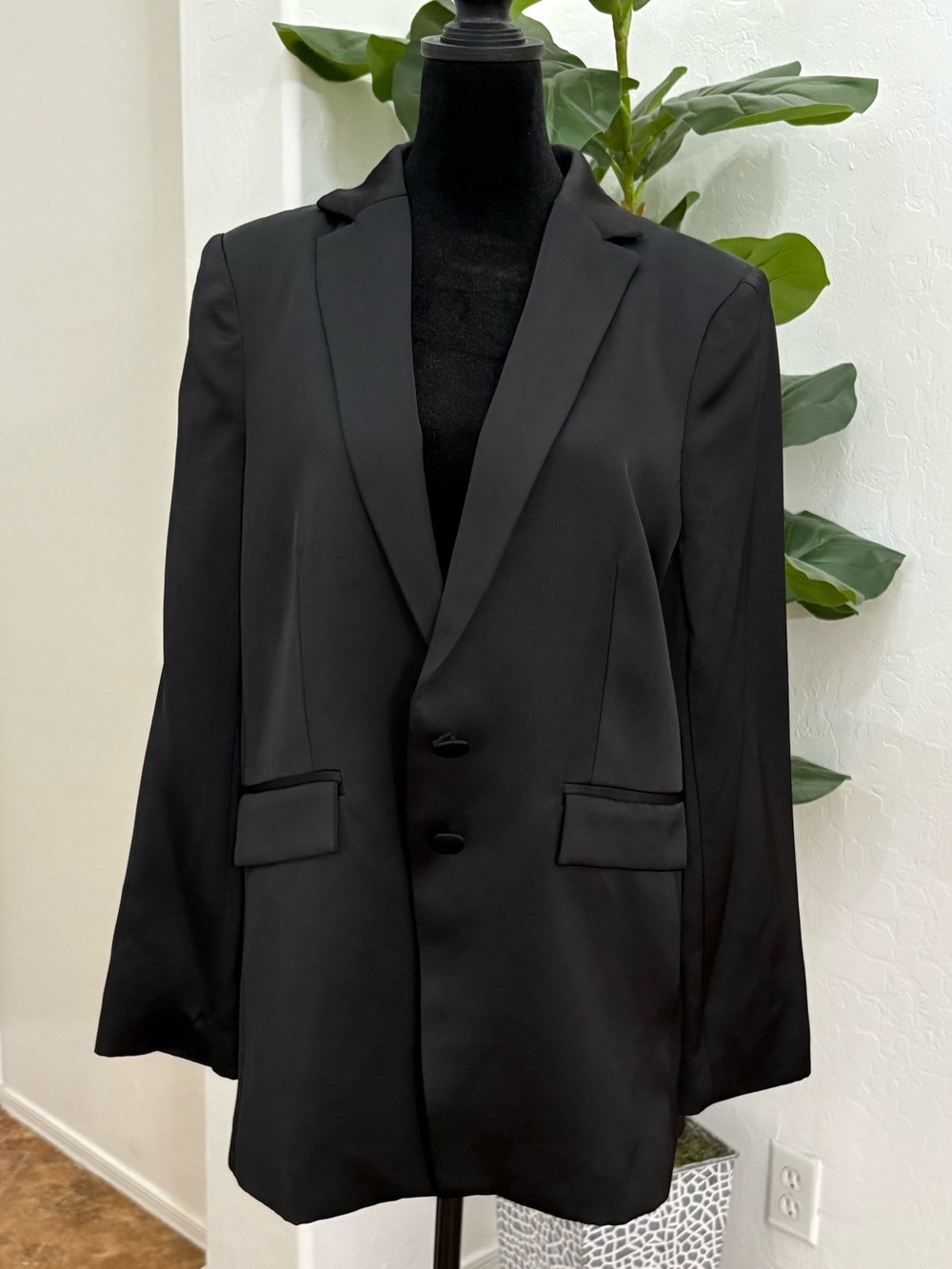 Women’s Vince Camuto Satin Blazer
